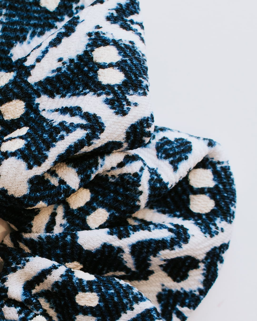 Scrunchie Azulejo - Imagen 2